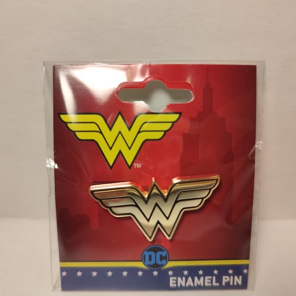 Wonder Woman Authentic DC Enamel Pin - Picture 1 of 3